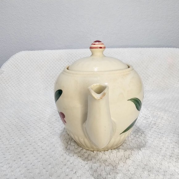 Vintage Shawnee Pottery Teapot Red Flowers Vertical Ribs 5 Cup 1940s - Picture 4 of 8